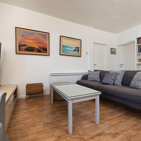 Apartments Ana Malinska Eksteriør bilde